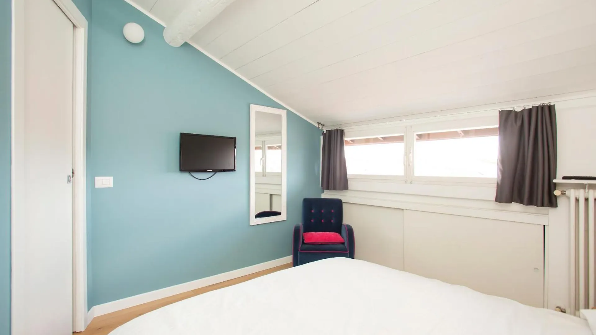 Sarpi Roof Apartment Milan Italy